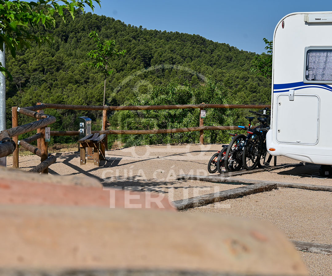 area-autocaravanas-canada-verich-teruel-3