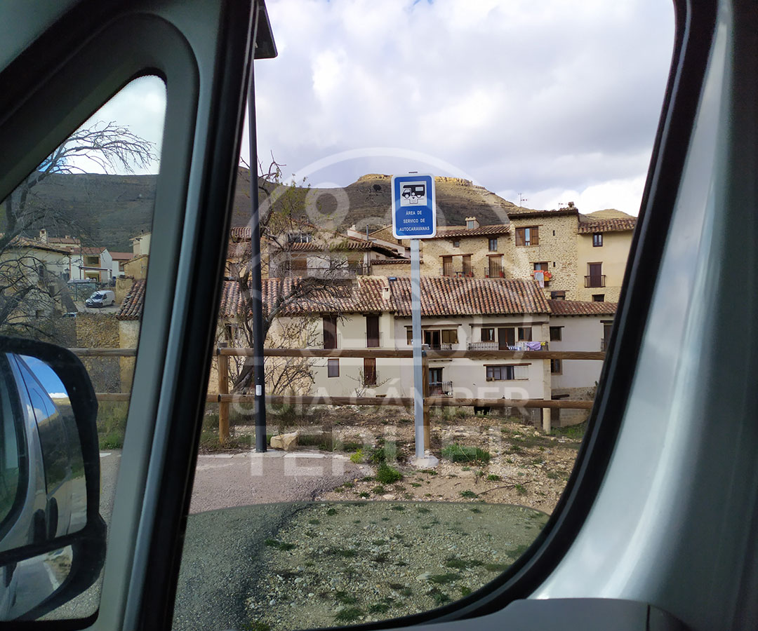 area-autocaravanas-mirambel-teruel-5