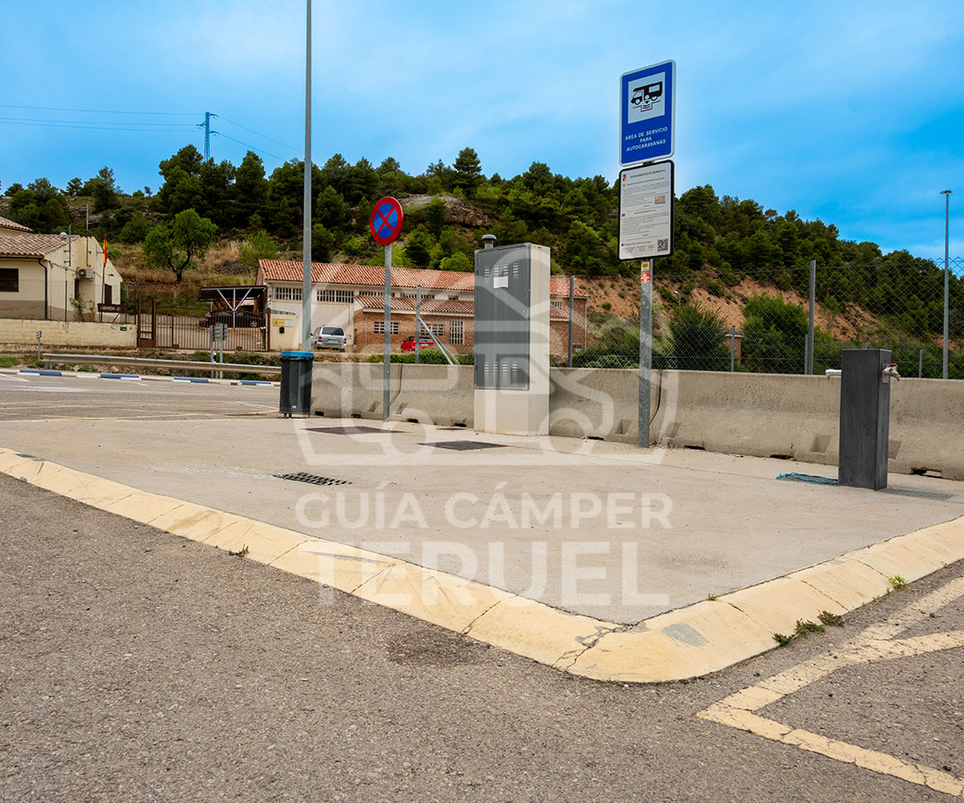 area-autocaravanas-monroyo-teruel-5