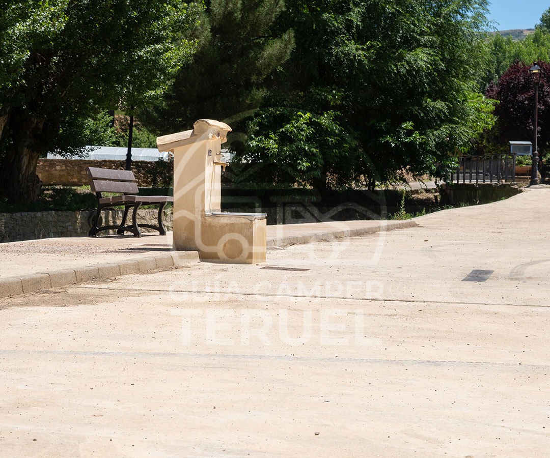 area-autocaravanas-villarroya-teruel-3