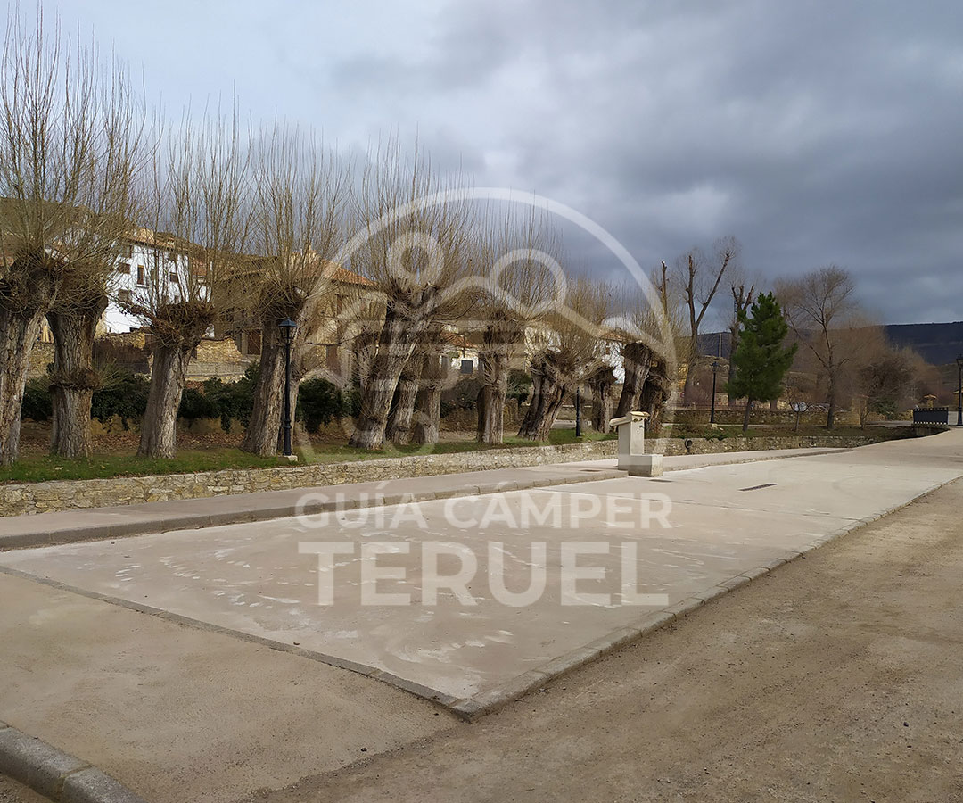 area-autocaravanas-villarroya-teruel-5