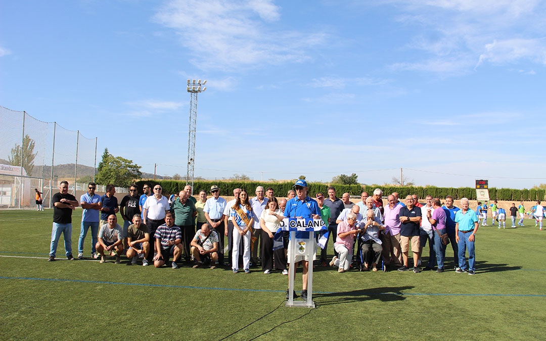 Acto de homenaje del C.D. Calanda a sus exjugadores. / B. Severino
