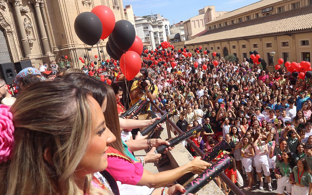 Chupinazo de fiestas de Alcañiz 2025. / A.Z