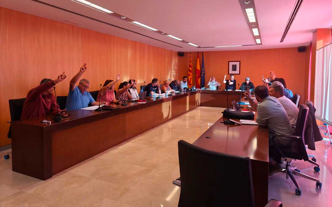 Declaración institucional promovida por Teruel Existe aprobada por unanimidad en el pleno celebrado este lunes / C.C.M.