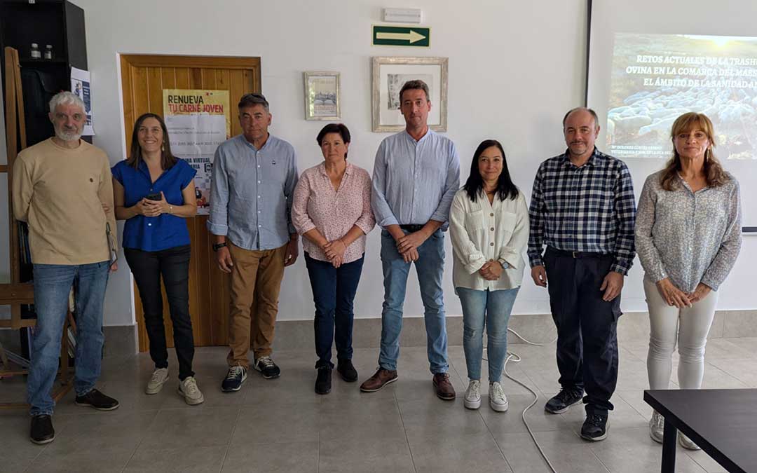 La cita reunió a pastores trashumantes, historiadores, veterinarios y vecinos en Allepuz / C. Maestrazgo