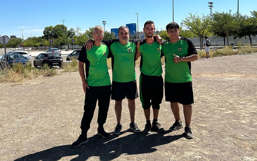 Equipo de Petanca La Fresneda./Sergi Bosch