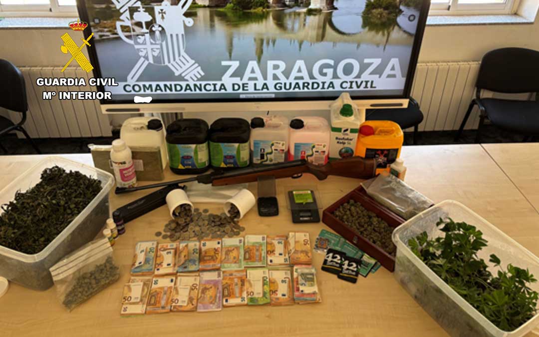 Objetos decomisados en la intervención / Guardia Civil Zaragoza