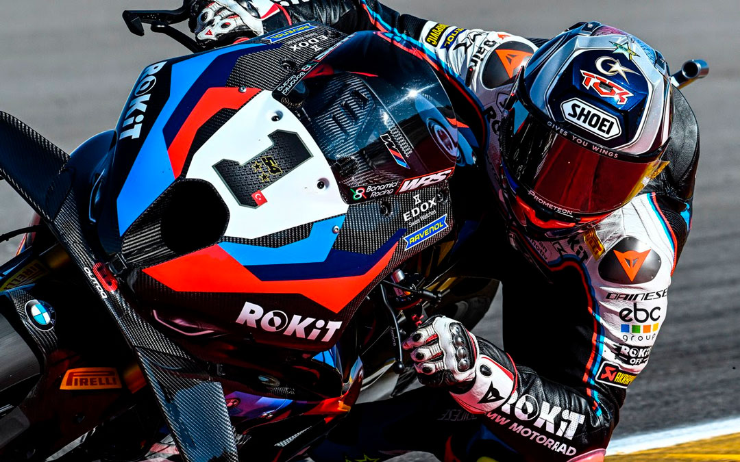 Imagen de Toprak Razgatlioglu durante el viernes de WorldSBK./ Motorland