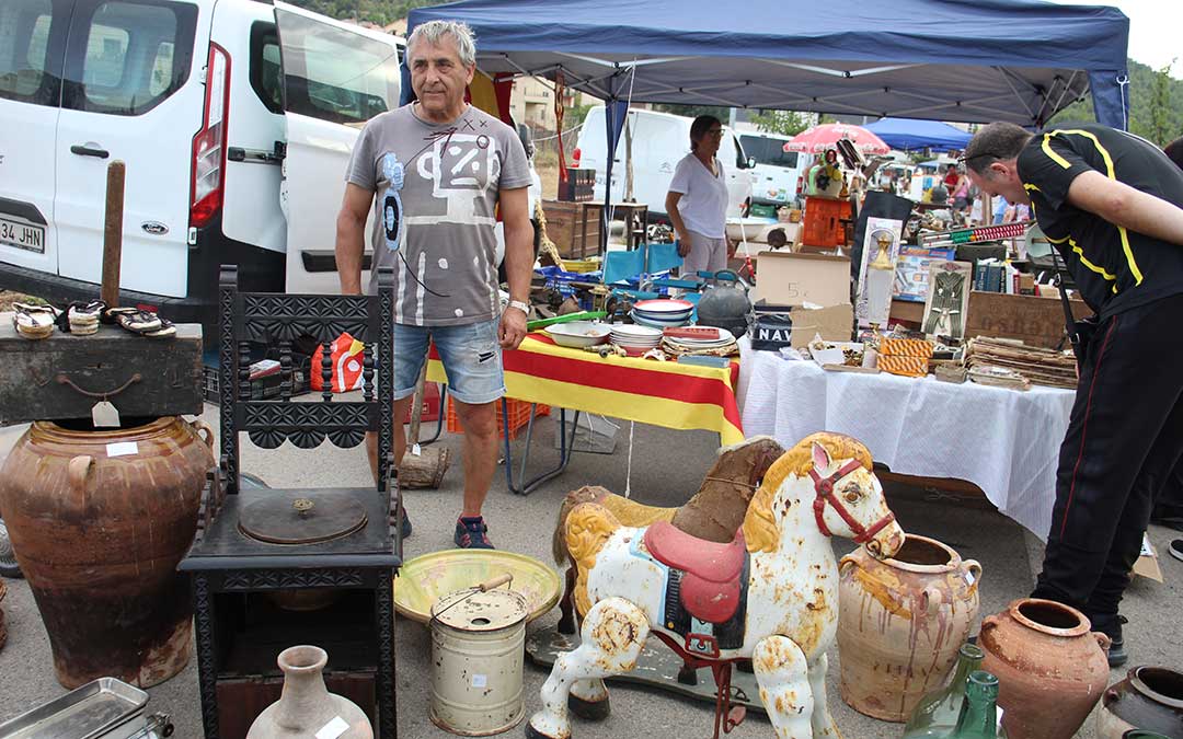 I Feria de Coleccionismo y militaria de Valderrobres. / B. Severino