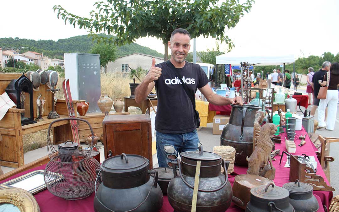 I Feria de Coleccionismo y militaria de Valderrobres. / B. Severino