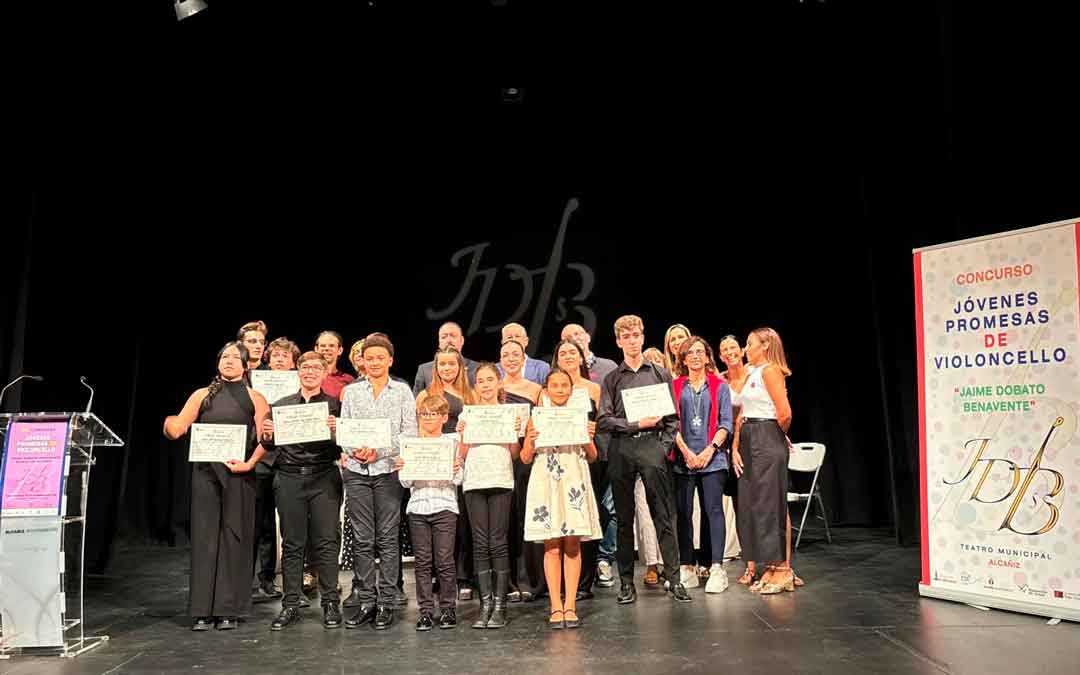 Galardonados en el Concurso Nacional Jóvenes Promesas de Violoncello./ A.D.