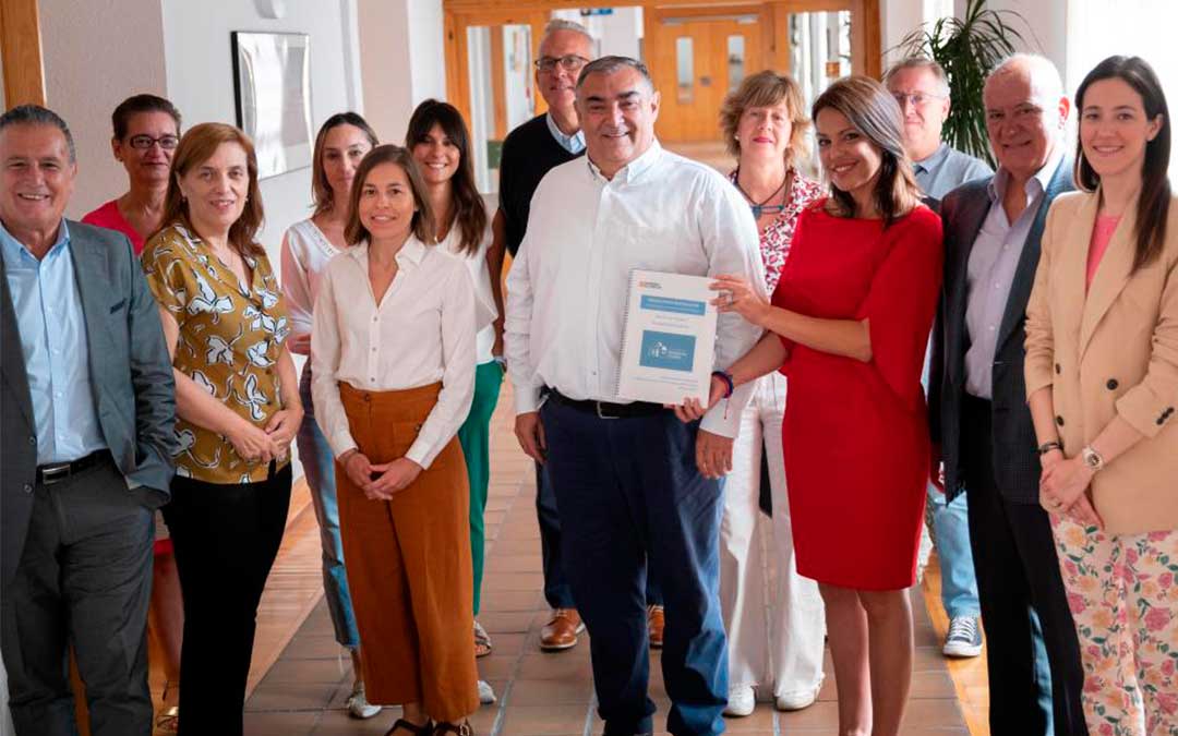 Representantes del grupo de trabajo interdepartamental del Observatorio contra la despoblación./ Fabián Simón.