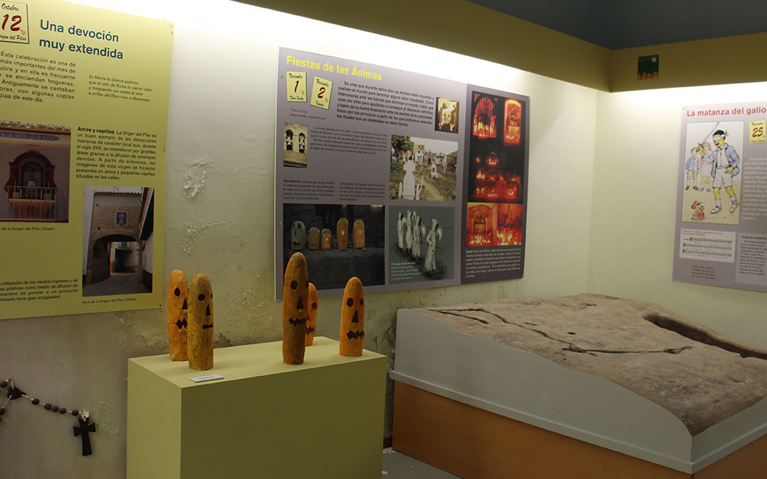 Antes de que llegaran de América, en los pueblos del Parque Cultural del Río Martín ya se tallaban calabazas en la noche de las ánimas. / B. Severino