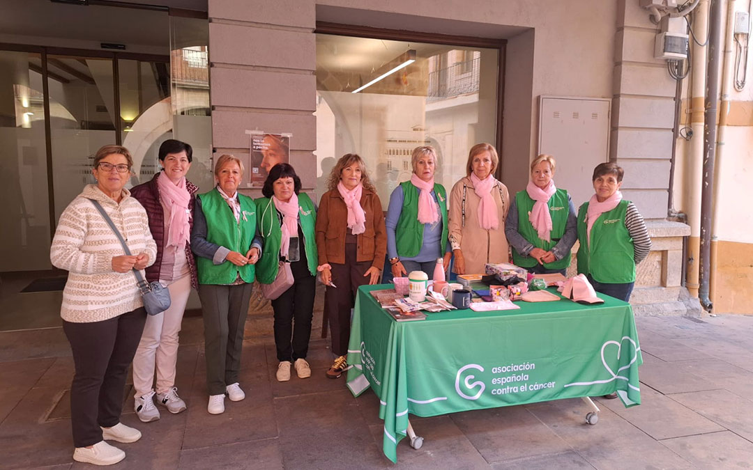Conmemoración del Día Mundial del Cáncer de Mama en Alcorisa. / Ayto.