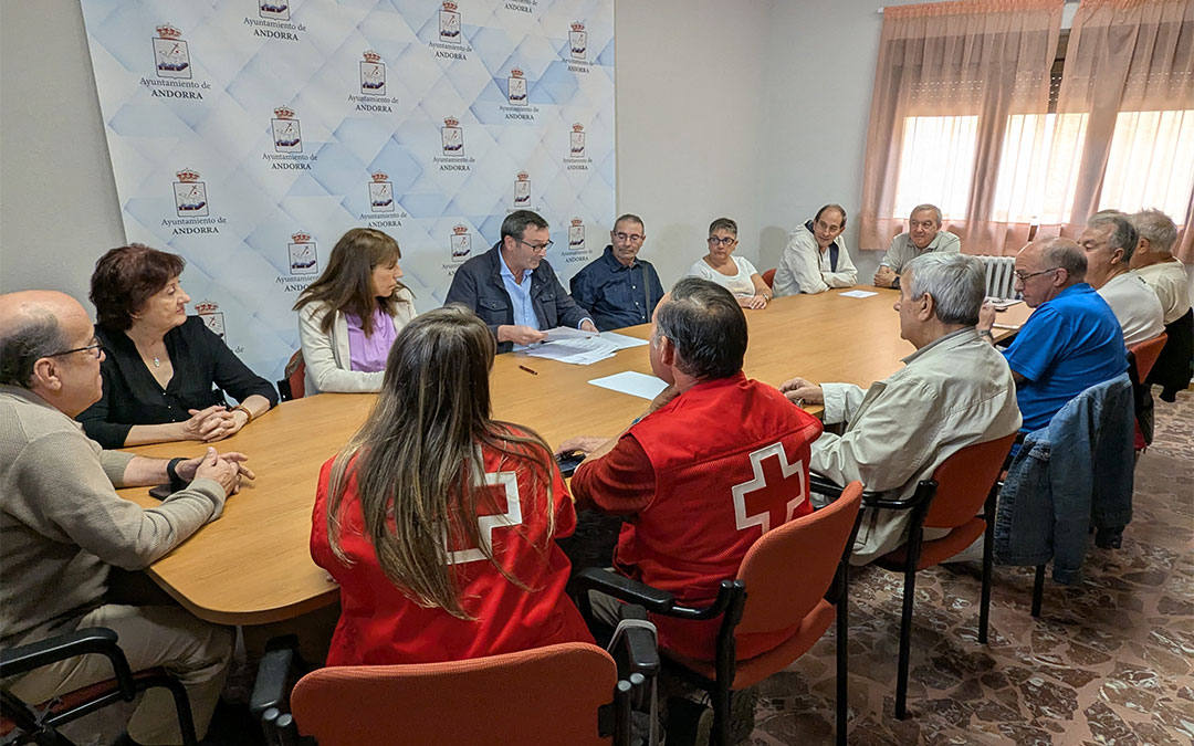 Firma del Ayuntamiento de Andorra de los convenios con las asociaciones culturales del municipio este viernes. / Ayto de Andorra