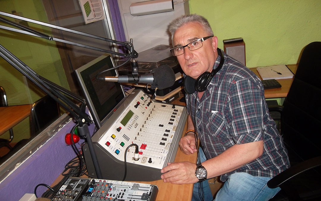 Pedro Pastor conduce el programa ‘Vinilo & Cassette’ en Radio Pioneros Andorra vía online y también está en Radio MAI (108 FM). / Archivo personal