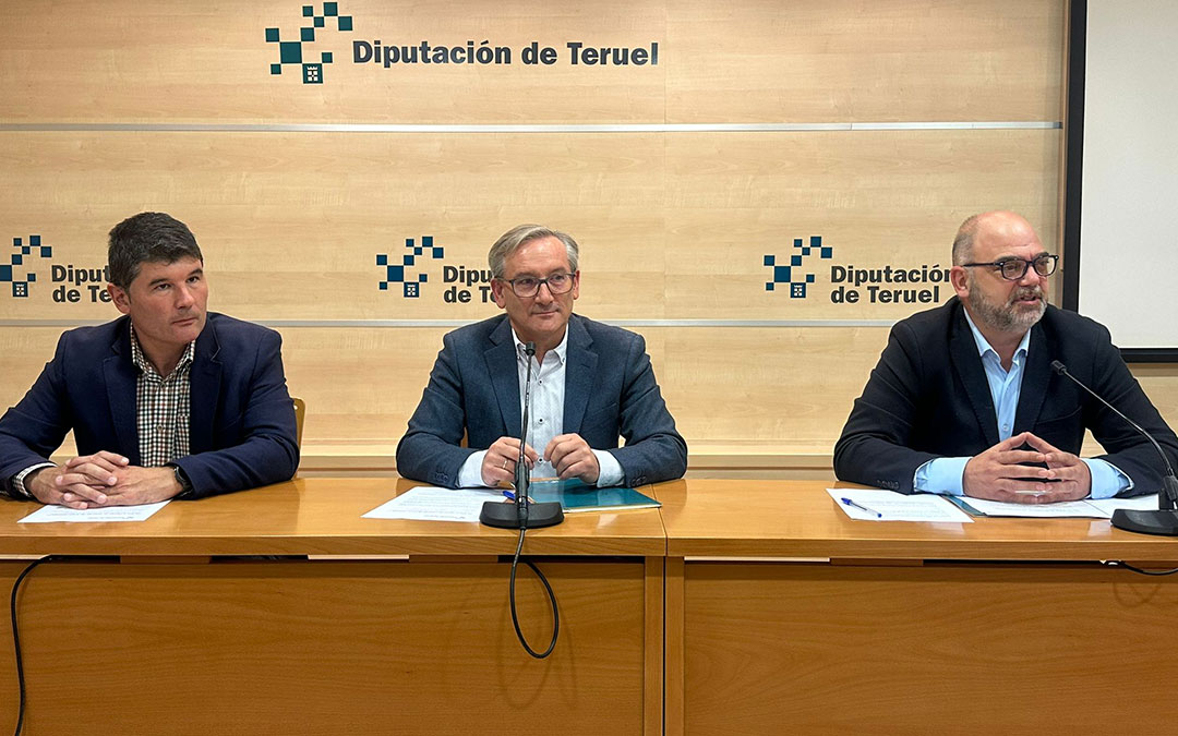 De izquierda a derecha, Miguel Ángel Navarro, Antonio Santa Isabel, Joaquín Juste. / DPT