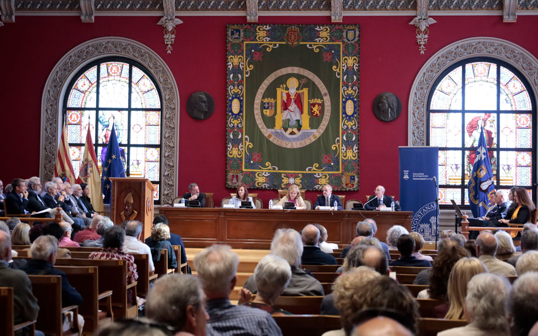 Momento de la inauguración en el Paraninfo de Zaragoza./ UNIZAR