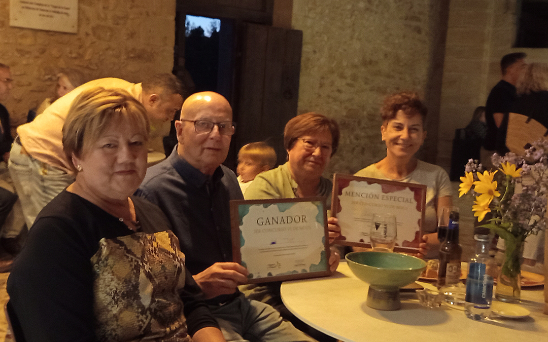 Ganadores del mejor Vi de Nous, de la Festa del Vi de Nous de Peñarroya./M.J. Salvador