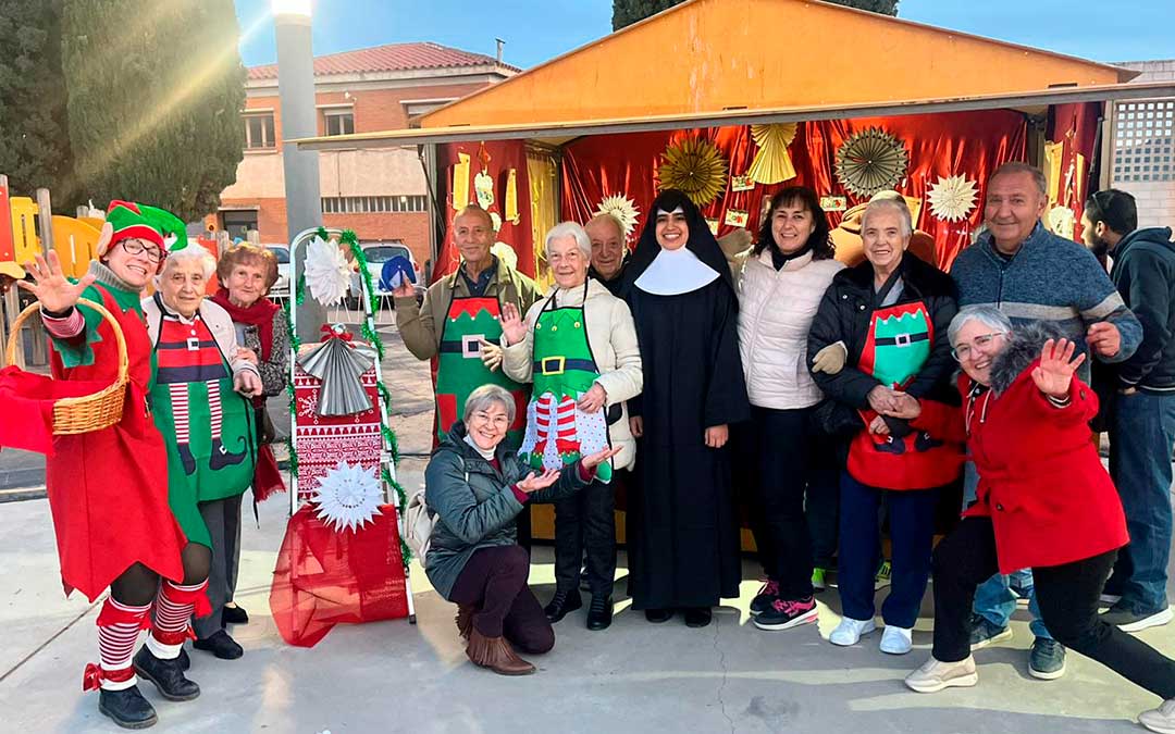 Stand del Hogar Santo Ángel en el mercadillo navideño./ C.O.