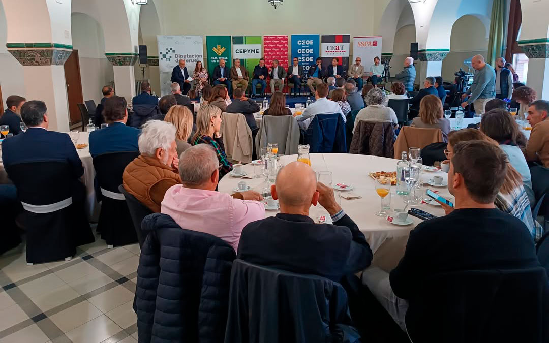 Los representantes de los principales partidos han debatido sobre las ayudas./ CEPYME