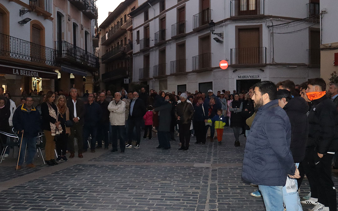 Manifestación pacífica este sábado por la tarde en Calanda. / A.Z