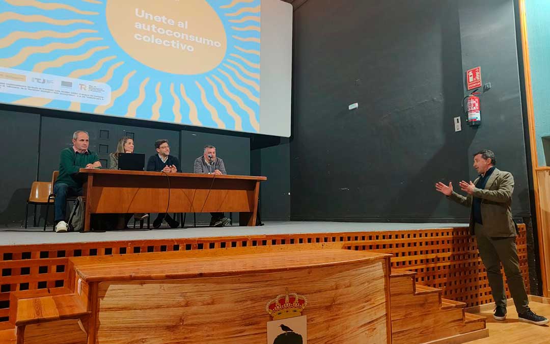 Presentación del proyecto 'Genera Calanda' este jueves en la Casa de Cultura./ Ayto.