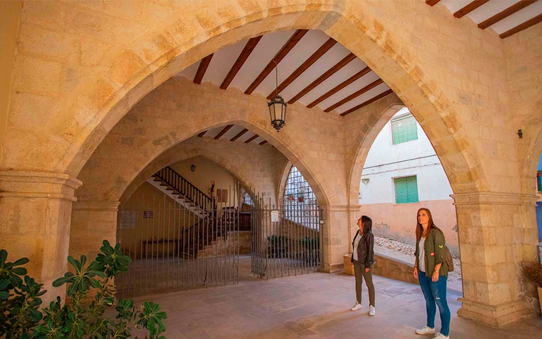 La lonja de Castellote./ Turismo del Maestrazgo.
