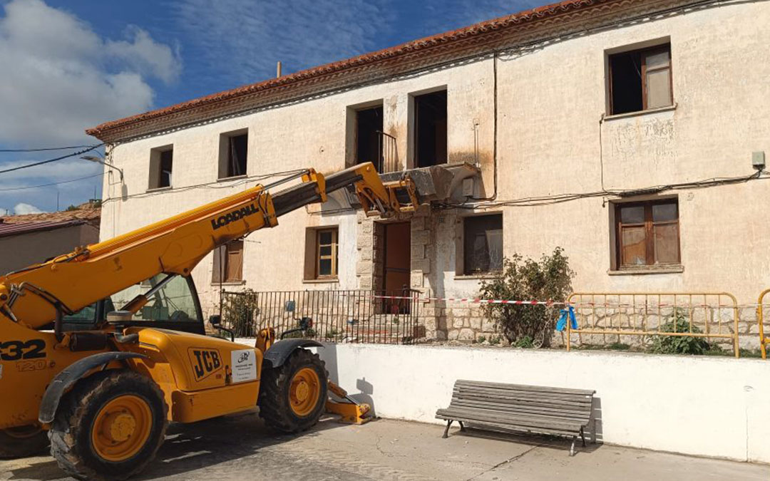 La rehabilitación de las antiguas casas de maestros tienen el objetivo de asentar población. / Ayto Martín del Río