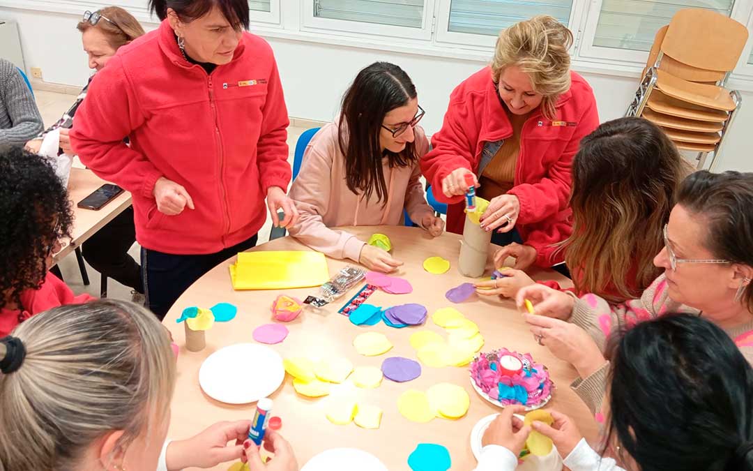 Participantes en las actividades organizadas en Mas de las Matas./ Ayto.