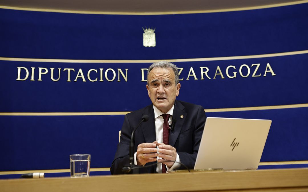 El presidente de la DPZ, Juan Antonio Sánchez Quero en la presentación del plan de concertación./ DPZ