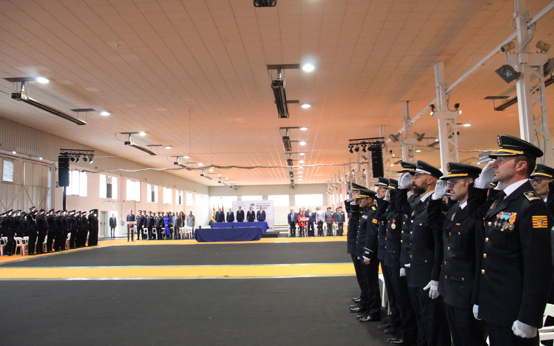 Acto de entrega de condecoraciones al Mérito Policial de Aragón en Alcañiz. / B. Severino