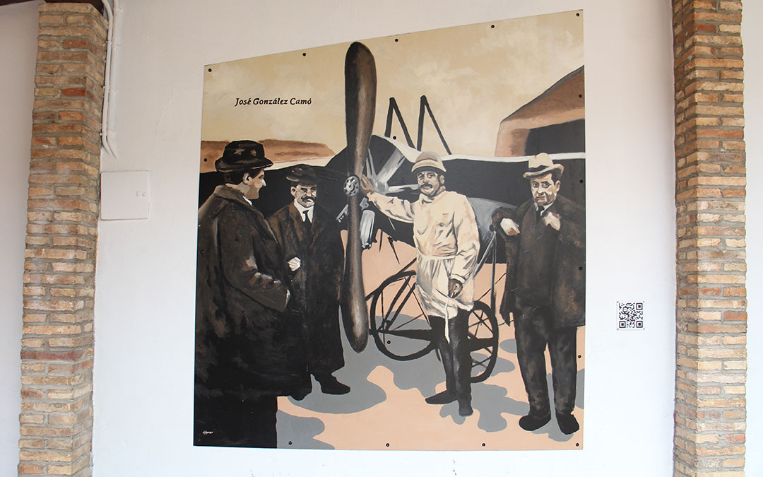 El mural a José González Camó obra de José Pérez Sancho consta de tres partes: la Gran Vía de Madrid, el protagonista y el convento de Santo Domingo en 1911. / B. Severino