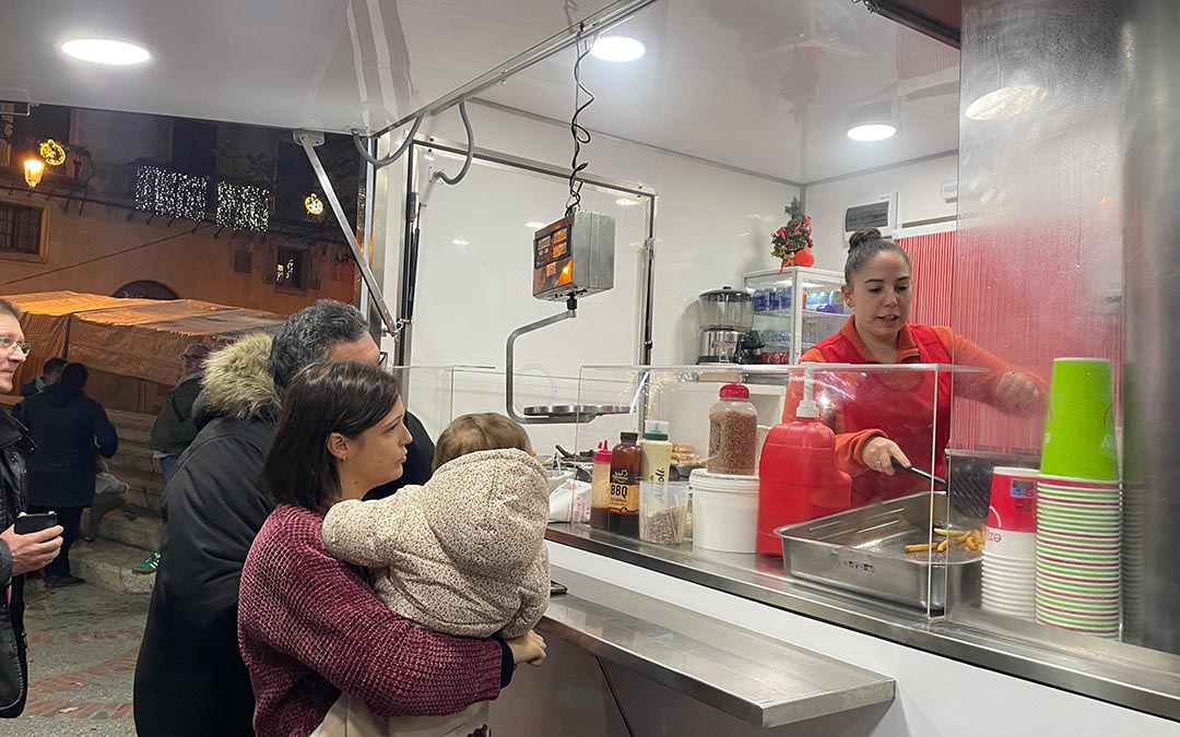 Mercado Navidad Caspe 2025./ S.F.