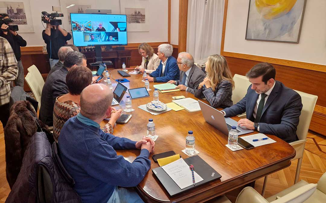 El Gobierno de Aragón ha celebrado este martes una nueva reunión del Comité de seguimiento ante el foco de Peste Porcina Africana (PPA) detectado en Cataluña / DGA
