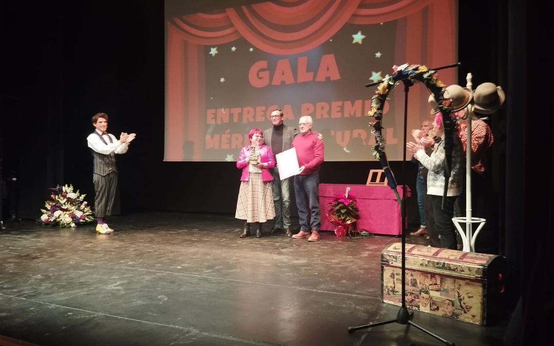 Acto de entrega del premio al Dance de Santa Bárbara./ Ayto. Andorra