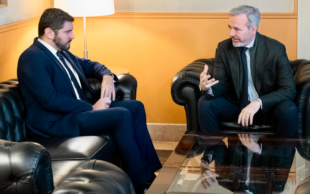 Azcón y Nolasco durante la reunión para el presupuesto en 2026 que terminó por anticipar las elecciones./ DGA.