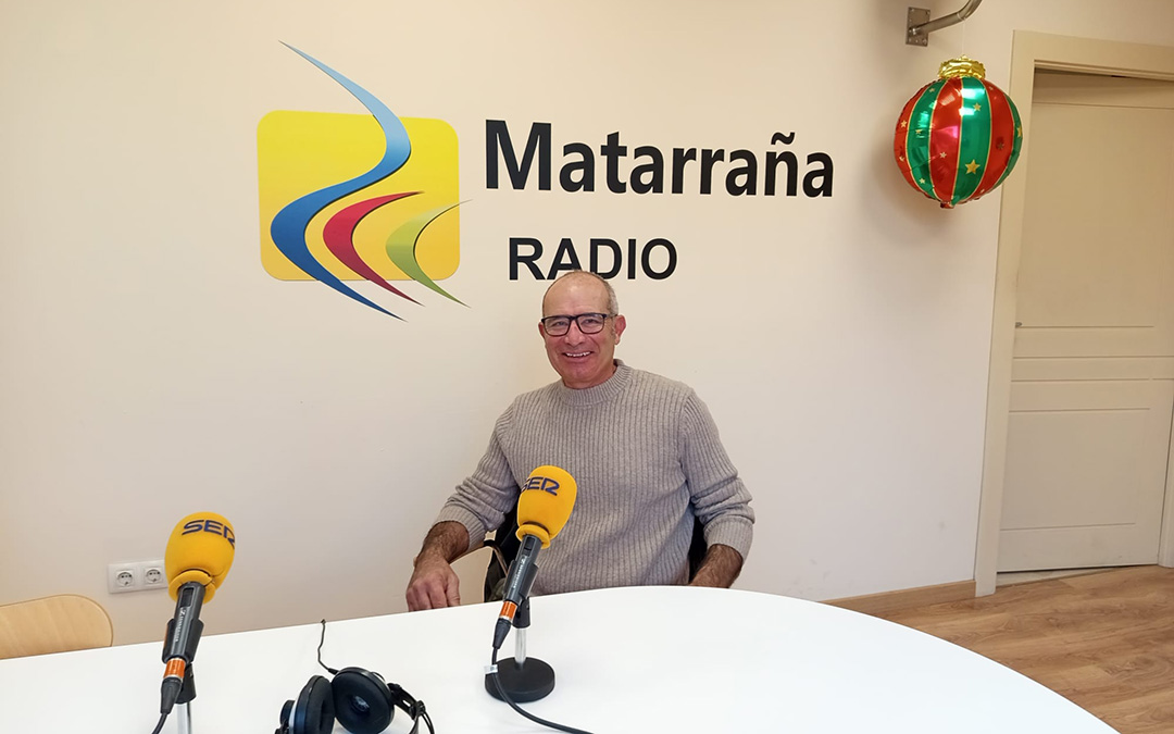 Fernando Zorrila en su espacio quincenal 'Piñas Serótinas'./M.J. Salvador