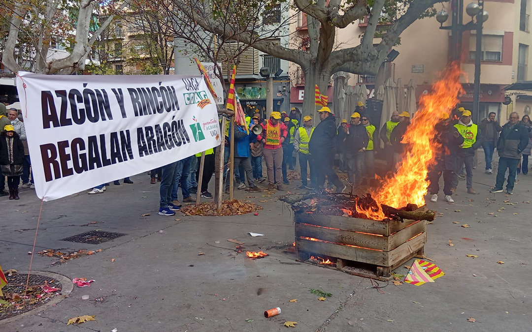 Concentración en Zaragoza de UAGA./UAGA