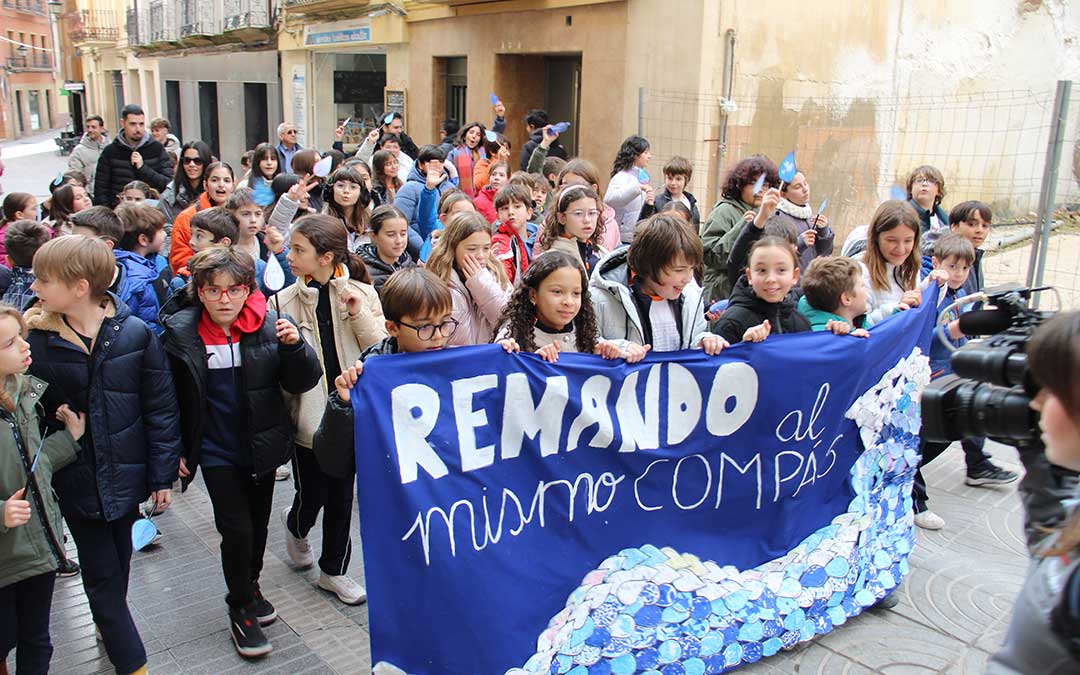 Día de la Paz y la No Violencia con los escolares de Alcañiz. / B. Severino