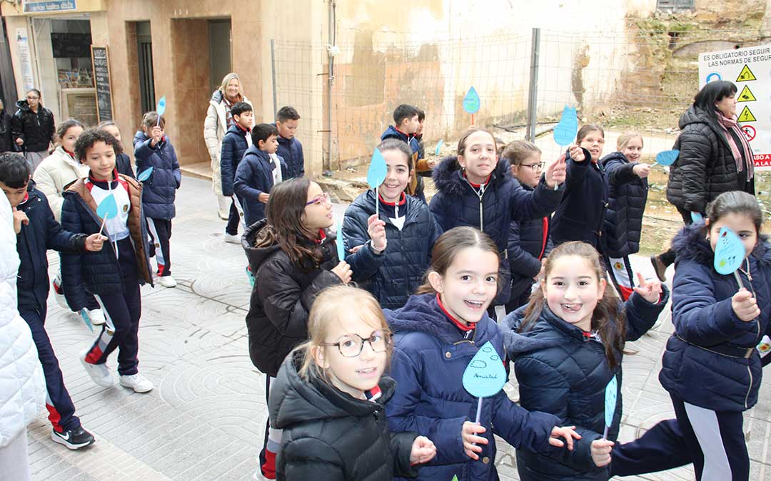 Día de la Paz y la No Violencia con los escolares de Alcañiz. / B. Severino