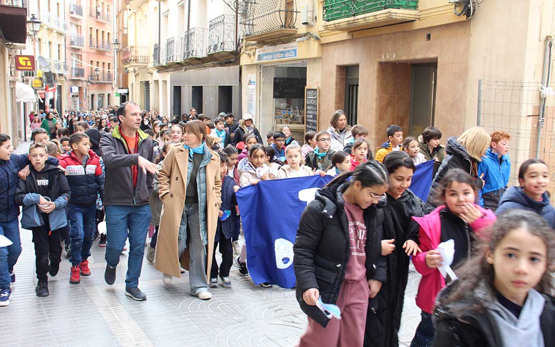 Día de la Paz y la No Violencia con los escolares de Alcañiz. / B. Severino