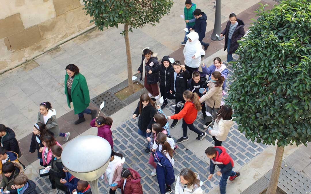 Día de la Paz y la No Violencia con los escolares de Alcañiz. / B. Severino