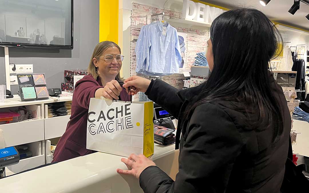Ventas este miércoles en Cache Cache de Alcañiz./ C.O.