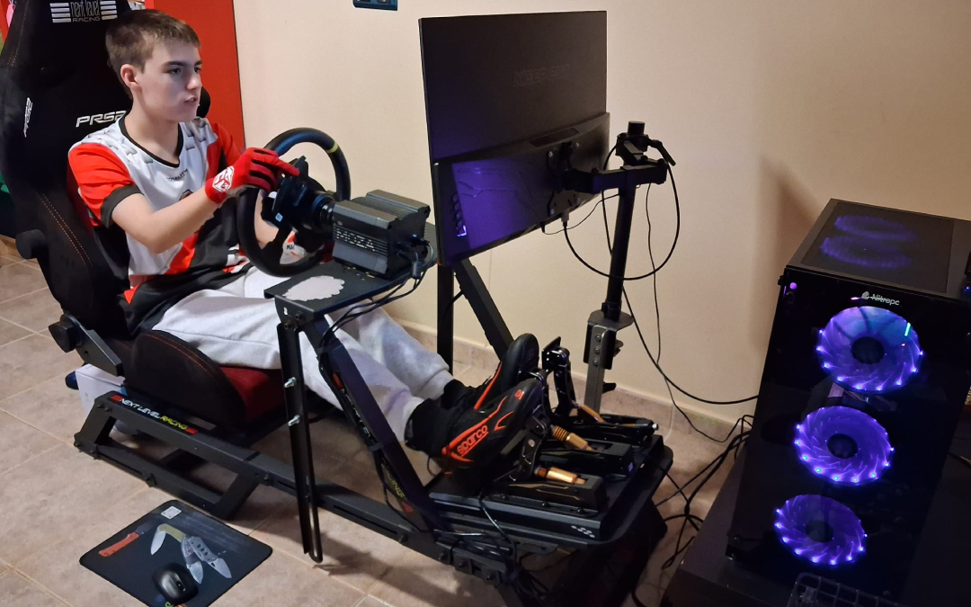 Arturo Martínez entrena desde su casa en su preparación para los campeonatos / A.M.