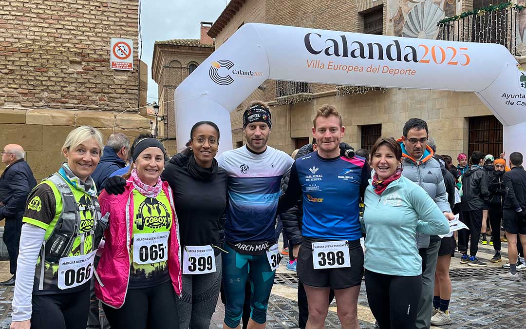 Participantes en la XI Quematurrones de Calanda este sábado./ C.O.