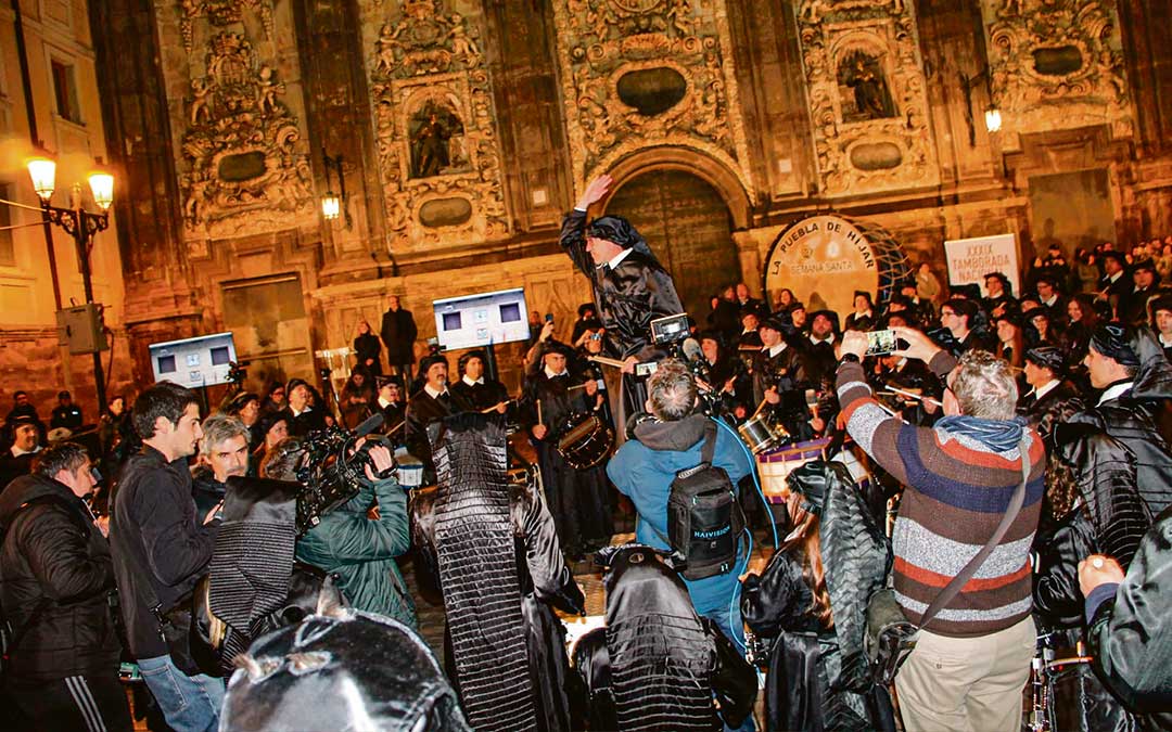 El alcalde de La Puebla, Pedro Bello, marcó el cese en el día de su cumpleaños / B. Severino