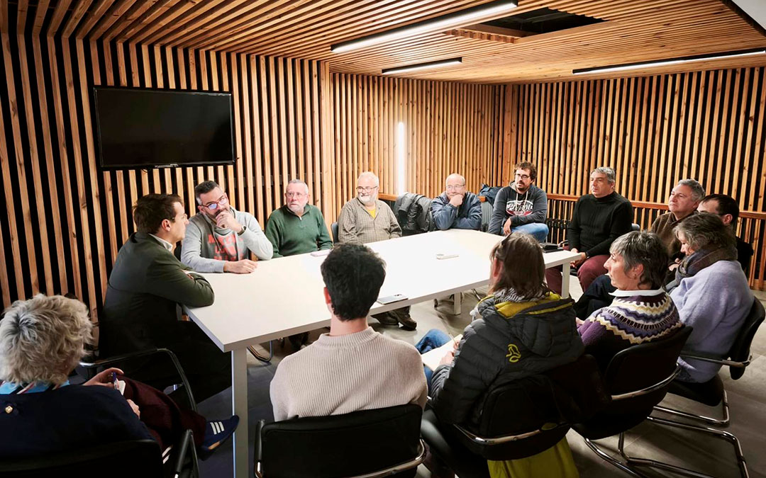 Reunión mantenida esta semana con la Asociación Agricultura Ecológica de representantes candidaturas CHA./ CHA