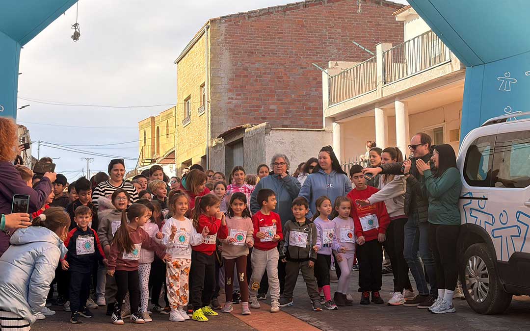 Día de la Paz y la No Violencia en Nonaspe solidaria con Aspanoa y I Carrera en Memoria de Álex. / Alba Zurita