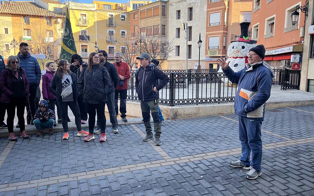 Salida de la Quematurrones este domingo desde la plaza España de Caspe / L. Castel